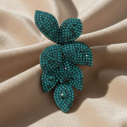 Orecchino 8 Petali Argento &euro; 219,00