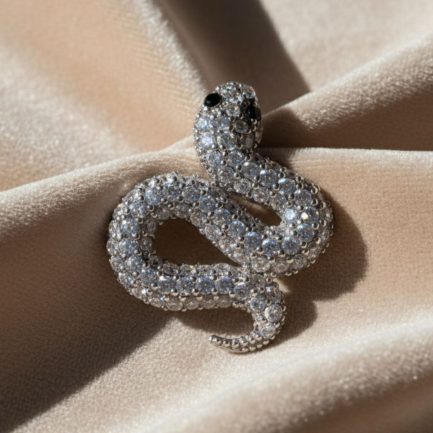 Orecchino Serpente Argento &euro; 60,00