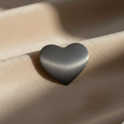 Orecchino Cuore Small Satinato Argento &euro; 42,00