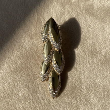 Orecchino 6 Mini Petali Argento &euro; 73,00