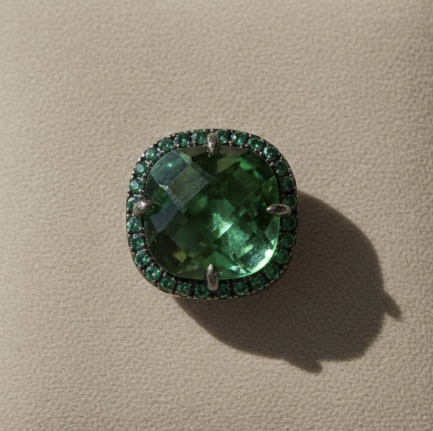 Orecchino Zircone Big con Corona &euro; 49,00