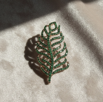 Orecchino Piuma &euro; 99,00